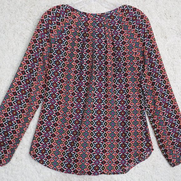 Stoosh* Women's Long Sleeve Curved Hem Collarless Split Neck Blouse Size~ Small‎ - Picture 2 of 7